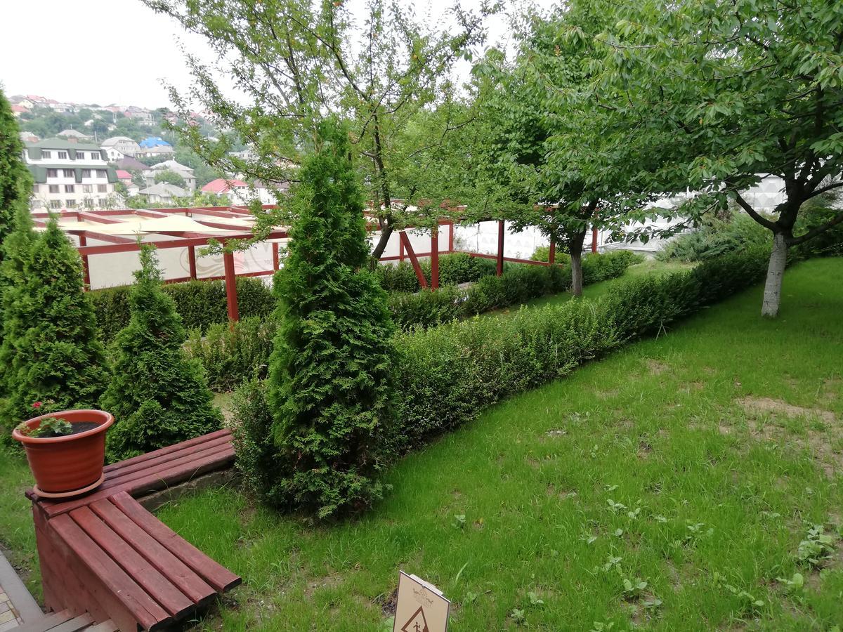 Grace Villa Codru Exteriör bild
